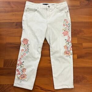 Charter Club Petite Bristol Capri White Floral Embroidered Jeans Women's Size 8P